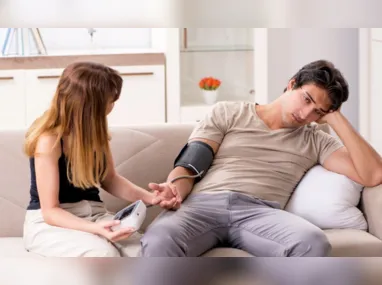 Imagem ilustrativa da imagem Estudo mostra que ser casado pode aumentar a pressão arterial