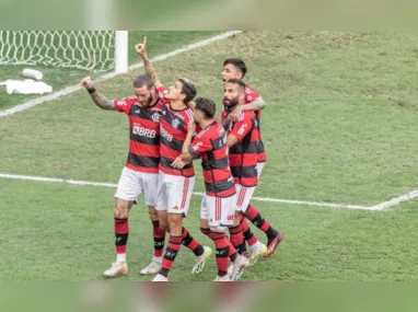 Arrascaeta durante o último treino do Flamengo