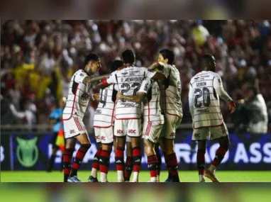 Imagem ilustrativa da imagem Flamengo x Atlético-MG: equipes buscam a liderança no Maracanã