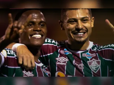 Jogadores do Corinthians comemoram gol que deu vitória ao time