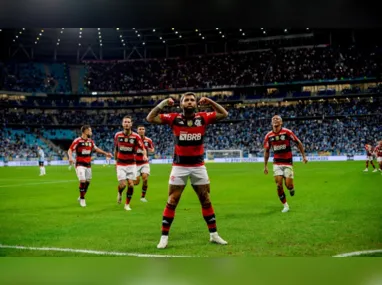 Imagem ilustrativa da imagem Gabigol ganha voto de confiança e se aproxima de renovação no Flamengo