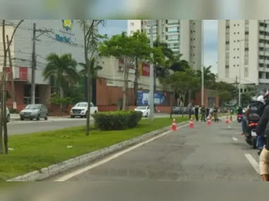 Imagem ilustrativa da imagem Motociclista foge após atropelar mulher em Vitória