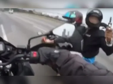 Imagem ilustrativa da imagem Motociclista grava o próprio assalto em alta velocidade em SP