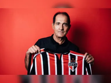 Torcida do Flamengo vaiou o anúncio da renda e, em seguida, entoou cânticos contra o presidente Rodolfo Landim e o vice de futebol Marcos Braz