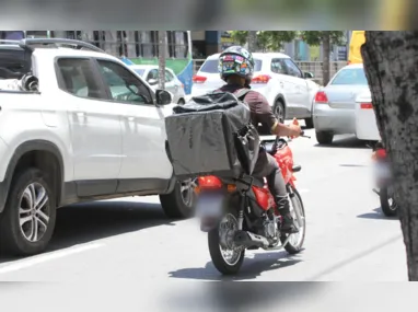 Garrafa de água: MPES pede ações dos municípios para auxiliar pessoas em situação de rua durante a onda de calor