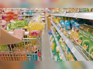 Imagem ilustrativa da imagem Proclamação da República: veja horário de funcionamento de supermercados no feriado