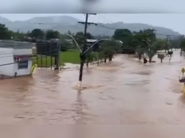 De acordo com a Defesa Civil, 62 municípios registraram ocorrências relacionadas com fortes chuva