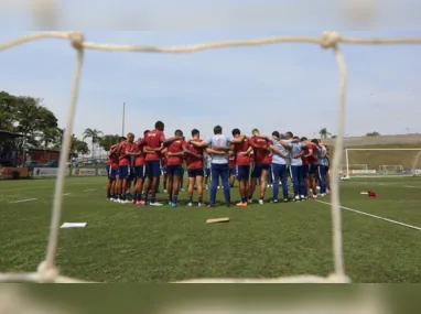 Diego Costa fez cobranças ao elenco após empate com o Cruzeiro