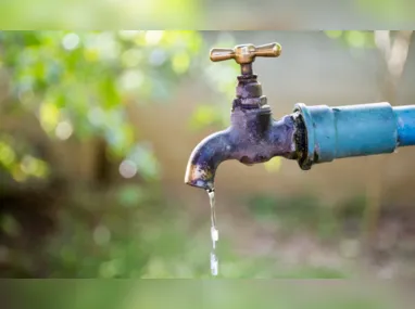 Rio Itapemirim, em Cachoeiro, teve queda de 5% na vazão em um mês, mas situação é mais crítica no Norte