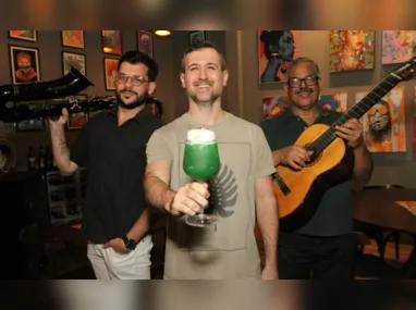 Frazão apresenta o show “Deixa em Off” domingo, no Gordinho