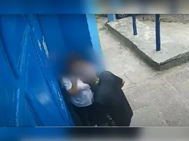 Imagem ilustrativa da imagem Suspeito de assediar adolescente em porta de escola é preso e depois solto no Rio
