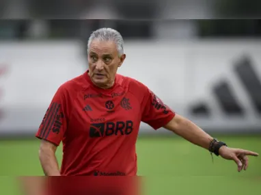 Richarlison em treino visando jogos das Eliminatórias