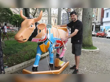 Imagem ilustrativa da imagem Vacas “invadem” as ruas da Vitória e Vila Velha em projeto de arte