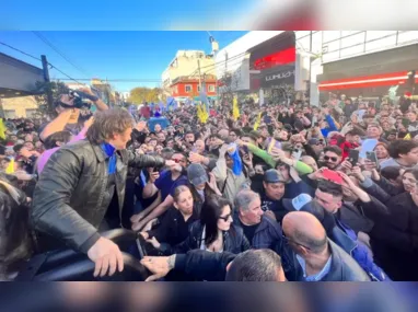 Sergio Massa e Javier Milei estão no segundo turno nas eleições presidenciais da Argentina