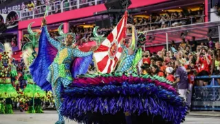 Imagem ilustrativa da imagem Com enredo de mitologia africana, Viradouro conquista Carnaval 2024 do RJ