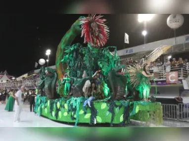 Imagem ilustrativa da imagem Andaraí abriu desfiles das escolas de samba no ES com histórias da infância
