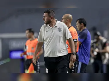 Imagem ilustrativa da imagem Auxiliar Thiago Kosloski anuncia saída do Corinthians um mês após ser contratado