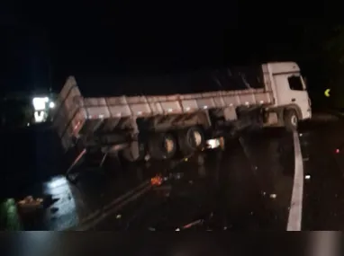 Pedra provocou buraco na casa