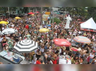 Bloco Regional da Nair também vai animar o público na segunda-feira de Carnaval, 
no Sambão do Povo