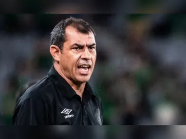 Imagem ilustrativa da imagem Carille aprova time do Santos na derrota para o Palmeiras e detona gramado