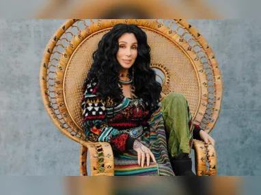 Imagem ilustrativa da imagem Cher entra com pedido de tutela na Justiça contra filho de 47 anos
