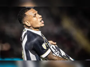 Imagem ilustrativa da imagem Com dúvida sobre Otero, Santos encara Ponte Preta para derrubar tabu no Paulistão