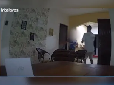 Imagem ilustrativa da imagem Diarista é rendida e esfaqueada dentro de casa por assaltante em Fundão