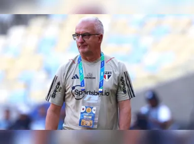 Imagem ilustrativa da imagem Dorival Júnior repete Tite e vai ter o filho como auxiliar na seleção brasileira