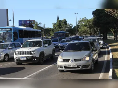 A Polícia Civil de Santa Catarina cumpriu um mandado de busca e apreensão na casa noturna