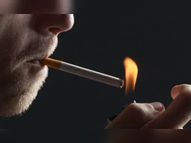 Imagem ilustrativa da imagem Fumar enfraquece o sistema imunológico e consequências podem durar anos, diz estudo