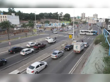Imagem ilustrativa da imagem Interdições no trânsito para construção de viaduto em Cariacica; veja as alterações