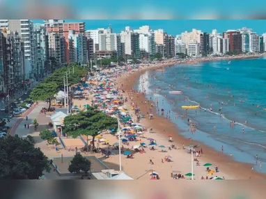 Imagem ilustrativa da imagem Mar próprio para banho e monitorado por guarda-vidas em Guarapari