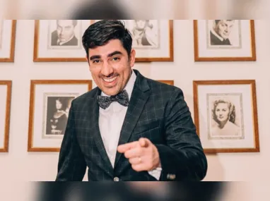 Imagem ilustrativa da imagem Marcelo Adnet é flagrado aos beijos com mulher misteriosa e revela fim de casamento