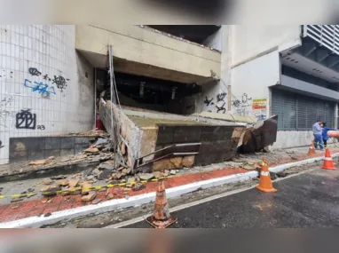 A capela Ecumênica, construída em 1988, abriga  uma obra retratando a natureza e a relação com o sagrado.