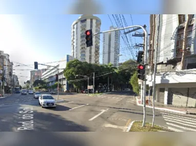 Imagem ilustrativa da imagem Motociclista fica ferido após acidente em cruzamento de Vitória
