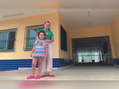 Miriam e Glauber Ramos com as filhas, Bianca e Alícia: família foi vítima de desabamento após uma explosão