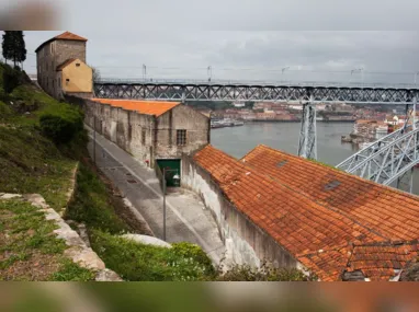 Porta sai no meio do voo e avião é obrigado a retornar a ponto de partida nos EUA