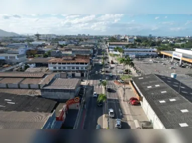 Um “mar de foliões” lotou a avenida Beira-Mar e o Sambão do Povo nos dias de folia. Festa prevista para o ano que vem promete ainda mais animação