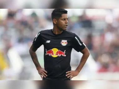 Imagem ilustrativa da imagem Santos anuncia oficialmente a contratação do lateral-direito Aderlan