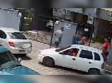 Motorista foi abordado na Rua Graciano Neves, no Centro de Vitória