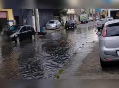 Obra foi entregue em 2021 e, desde então, a cobertura do local já se rompeu três vezes