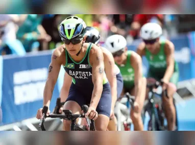 Imagem ilustrativa da imagem Triatleta Luisa Baptista tem 'melhora geral a cada dia', informa Hospital