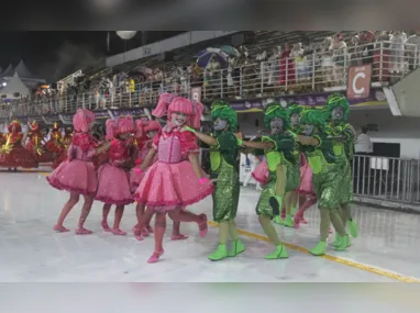 Abre-alas da Mocidade da Praia