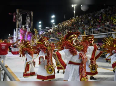 Integrantes das escolas Mocidade da Praia e Independentes de Eucalipto estão animados para cruzar a passarela do samba hoje à noite