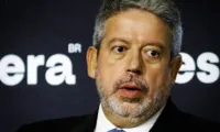 Imagem ilustrativa da imagem Lira vai abrir CPIs após escalada da crise com o governo Lula