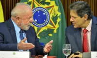 Imagem ilustrativa da imagem Lula enfrenta campo minado no Congresso e sem Haddad