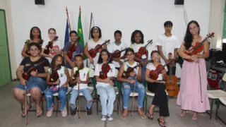 Imagem ilustrativa da imagem Superação em orquestra de violinos de Cariacica
