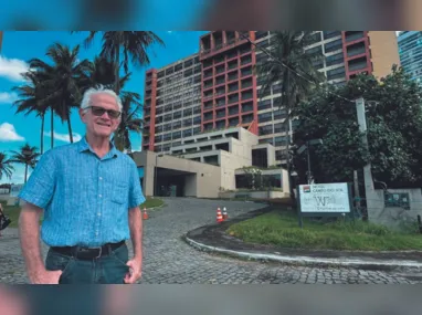 Seu Adjalma, lembra da trajetória como goleiro da Desportiva 
e do Santo Antônio