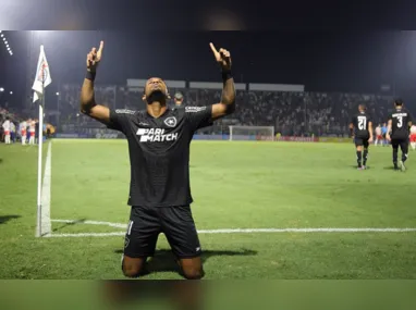 Kieza marcou um dos gols do Rio Branco no jogo de ida das quartas de final