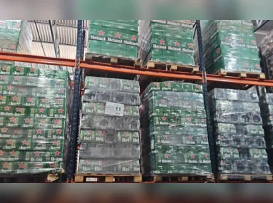 Imagem ilustrativa da imagem Carga com 66 mil latas de cerveja é apreendida em Vila Velha